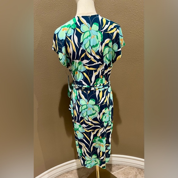 Maggy London Matte Jersey Wrap Dress, Size 10, EUC! - Picture 6 of 13